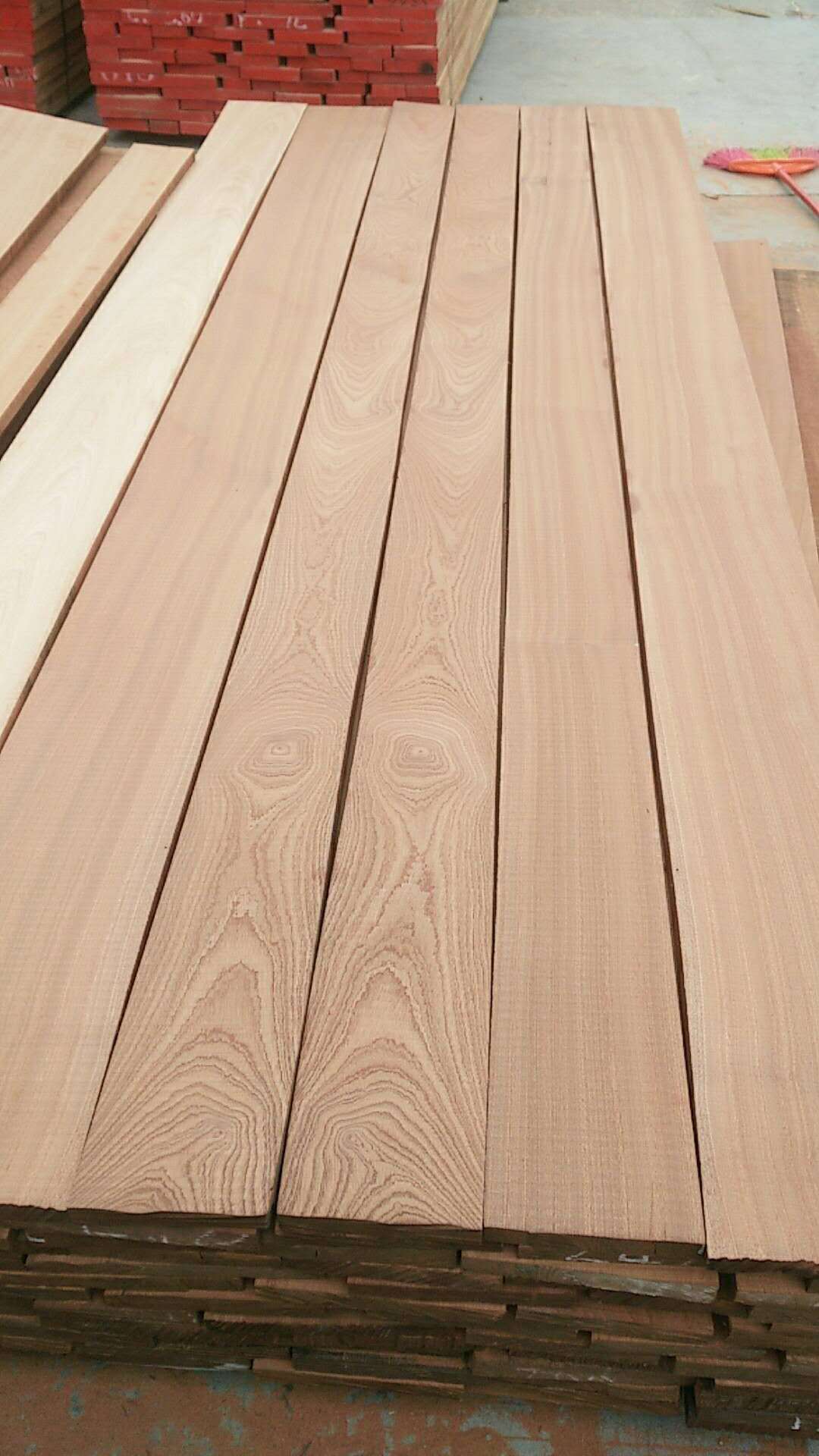 沙比利薄板補倉中。。